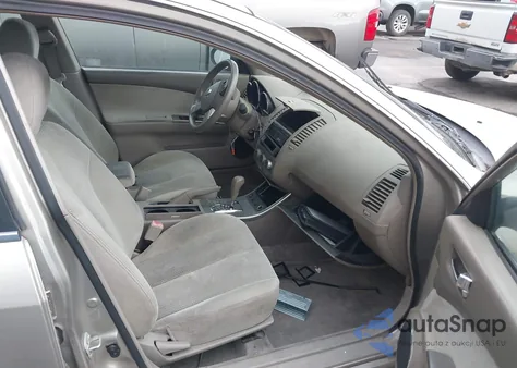 2005 Nissan Altima 2.5 S from USA, damaged, VIN 1N4AL11D45N423214